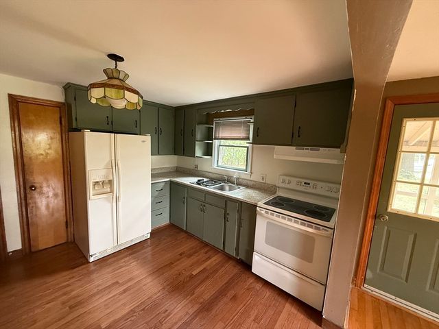 69 Aldrich Dr 1, Westfield, MA 01085