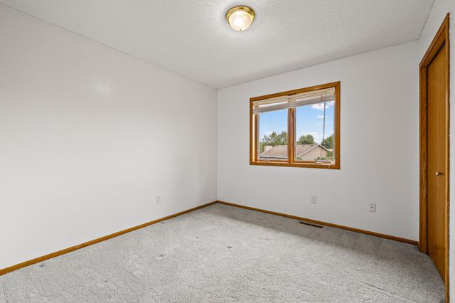 14421 Tungsten Way NW, Anoka, MN 55303