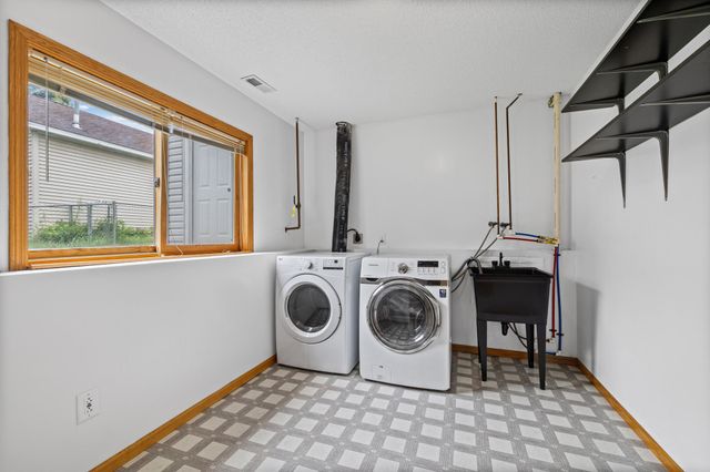 14421 Tungsten Way NW, Anoka, MN 55303