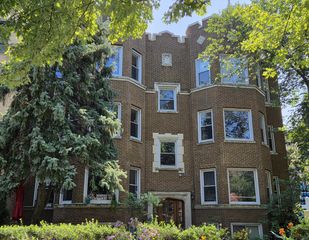 1135 W Farwell Avenue 3W, Chicago, IL 60626