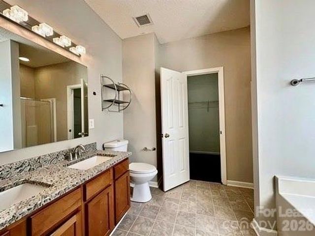 8815 Firestreak Drive, Charlotte, NC 28216