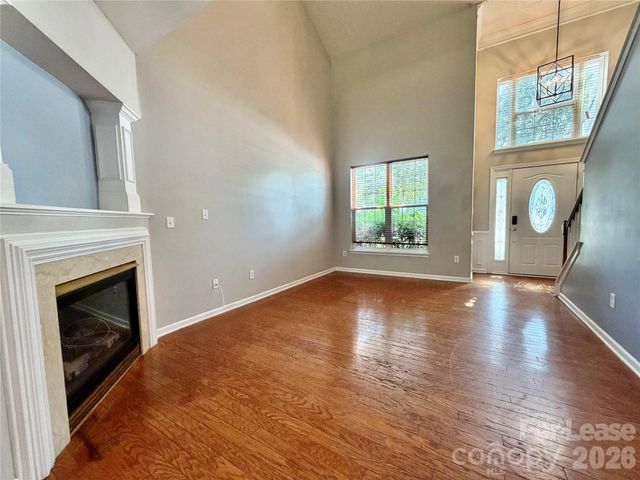 8815 Firestreak Drive, Charlotte, NC 28216