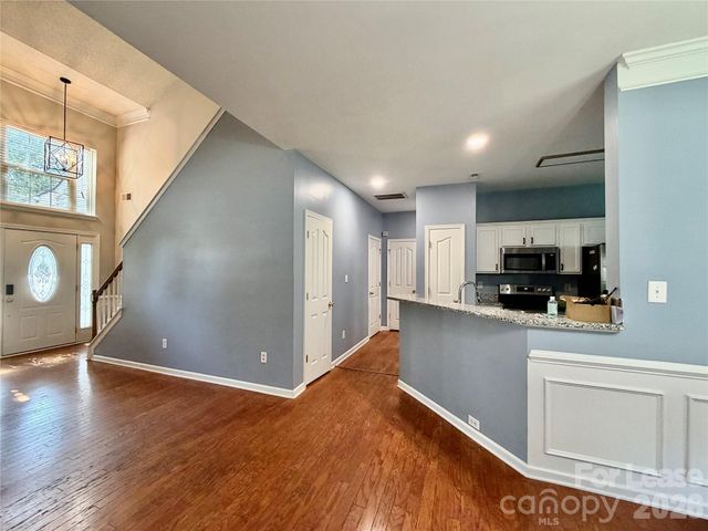 8815 Firestreak Drive, Charlotte, NC 28216