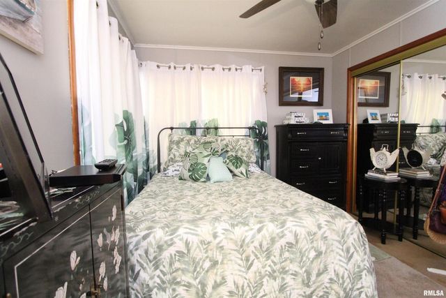 1330 FLORENCE Avenue, Clinton, IA 52732