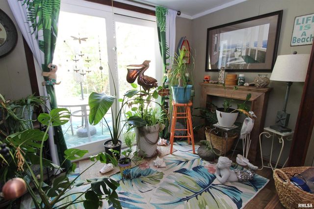 1330 FLORENCE Avenue, Clinton, IA 52732