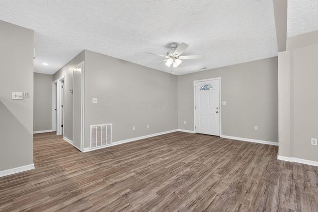 1999 Cory Drive, Hilliard, OH 43026