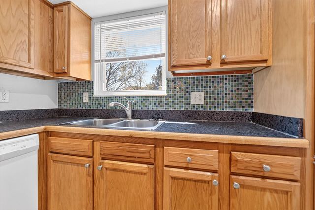 1999 Cory Drive, Hilliard, OH 43026