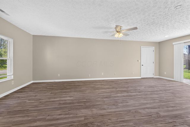 1999 Cory Drive, Hilliard, OH 43026