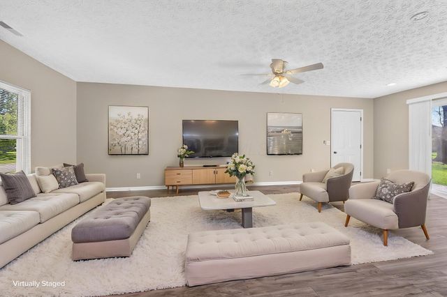 1999 Cory Drive, Hilliard, OH 43026