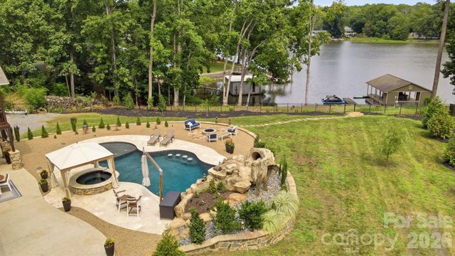 1920 Marlin Drive, Lake Wylie, SC 29710