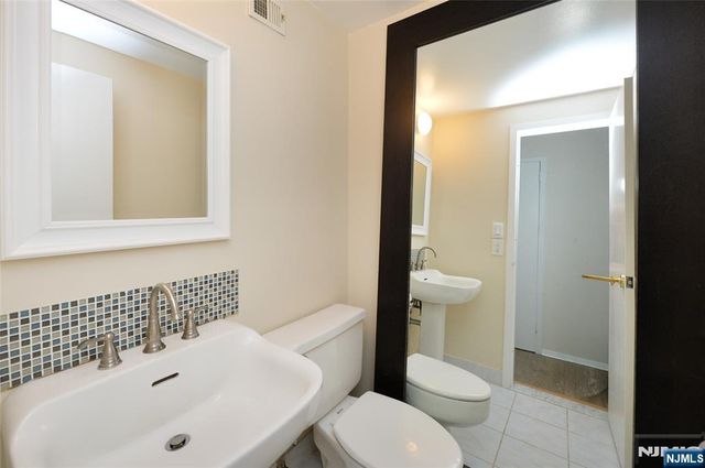 1077 River PH6, Edgewater, NJ 07020