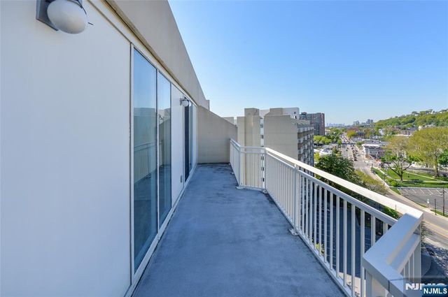 1077 River PH6, Edgewater, NJ 07020