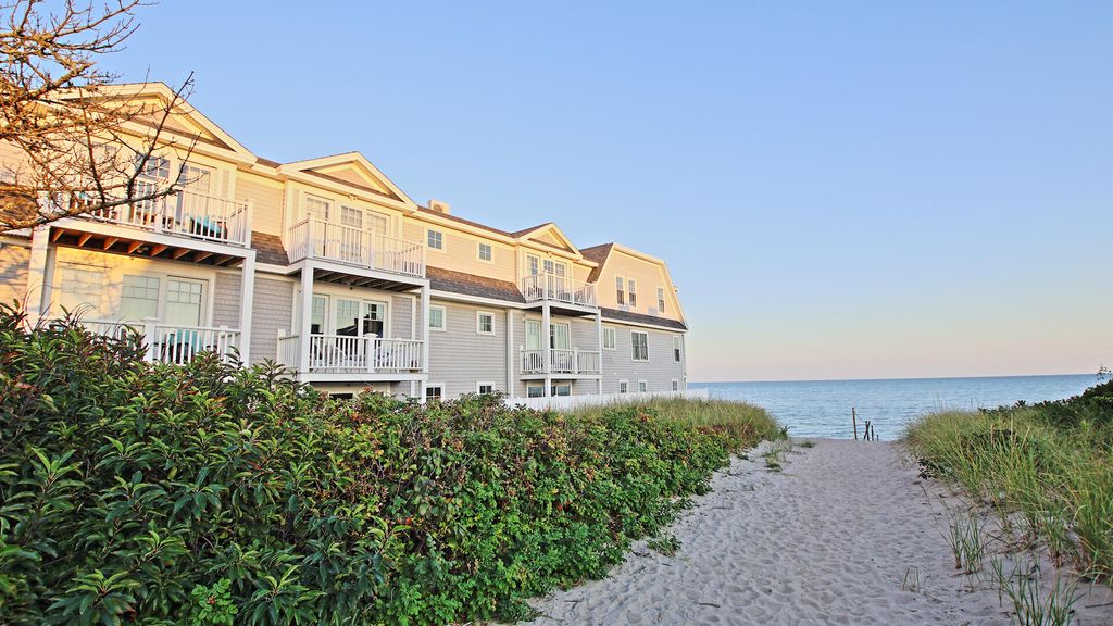9 Chase Avenue U-6, Dennis Port, MA 02639