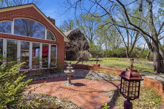 1315 NE 46th ST, Topeka, KS 66617