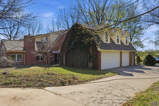 1315 NE 46th ST, Topeka, KS 66617