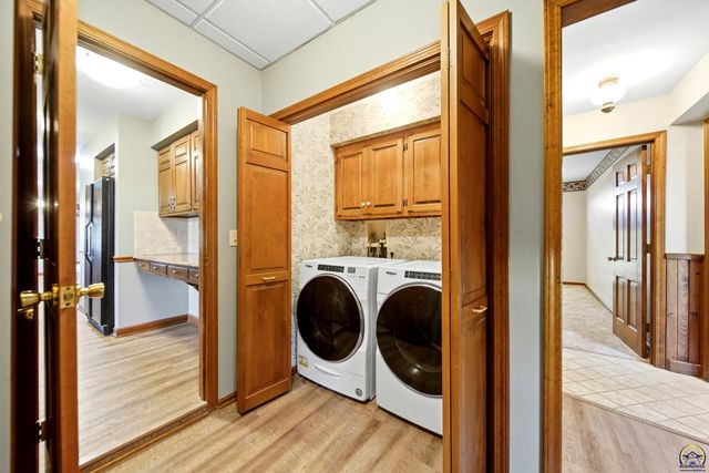 1315 NE 46th ST, Topeka, KS 66617