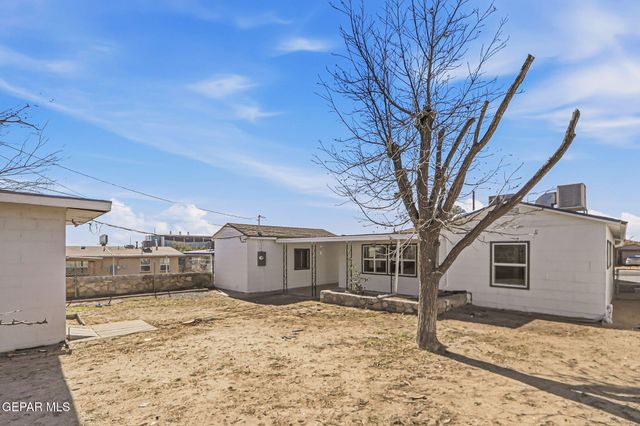 512 REGAN Drive, El Paso, TX 79903