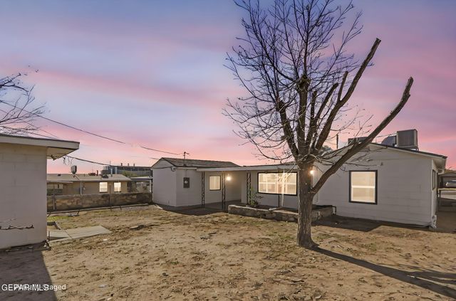 512 REGAN Drive, El Paso, TX 79903