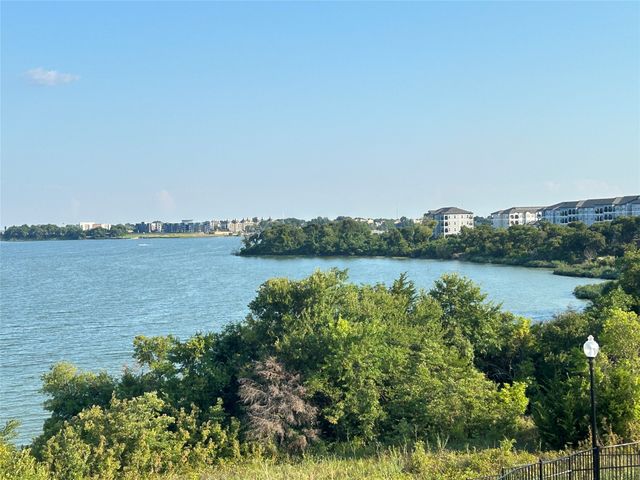 2204 Fairwater Meadows, Rowlett, TX 75088