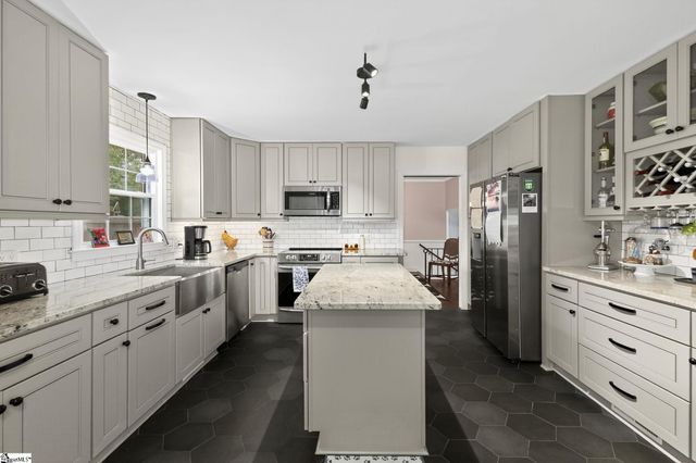 809 Butler Springs Road, Greenville, SC 29615