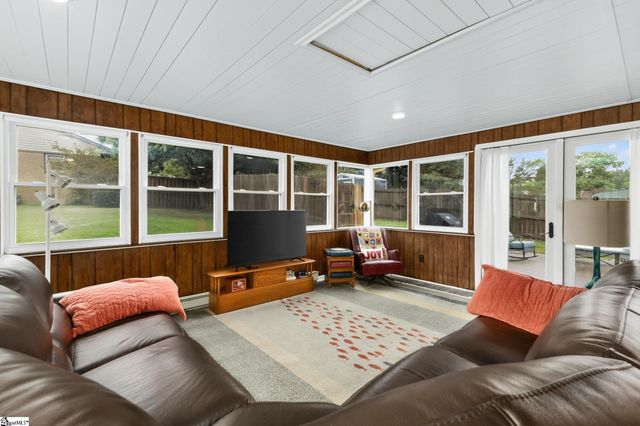 809 Butler Springs Road, Greenville, SC 29615