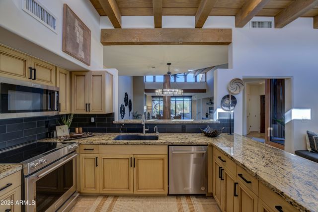 8502 E Cave Creek Road 31, Carefree, AZ 85377