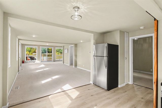 1010 Brighton Lake Road, Brighton, MI 48116