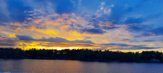 1010 Brighton Lake Road, Brighton, MI 48116
