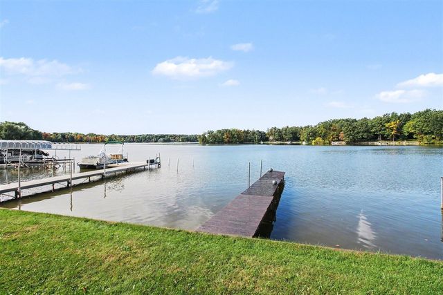 1010 Brighton Lake Road, Brighton, MI 48116