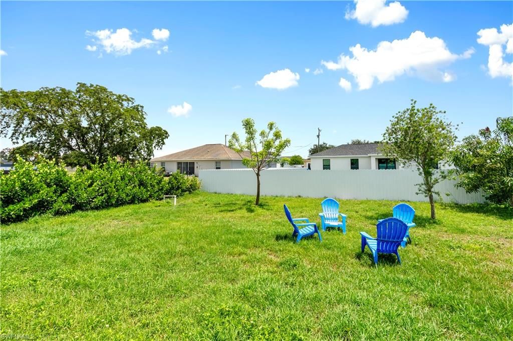 Image 15 of property listing at 336 NE 30th TER, Cape Coral, FL 33909