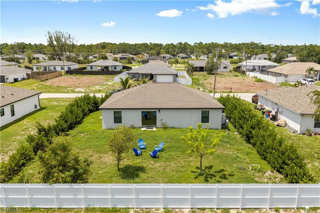 Image 2 of property listing at 336 NE 30th TER, Cape Coral, FL 33909