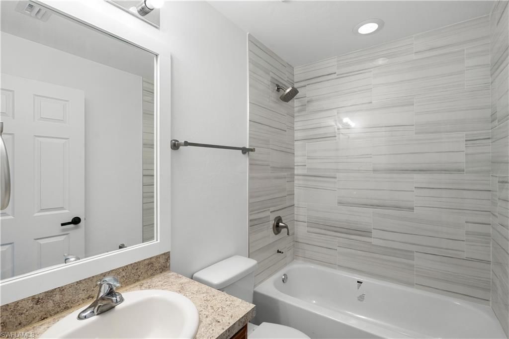 Image 34 of property listing at 336 NE 30th TER, Cape Coral, FL 33909