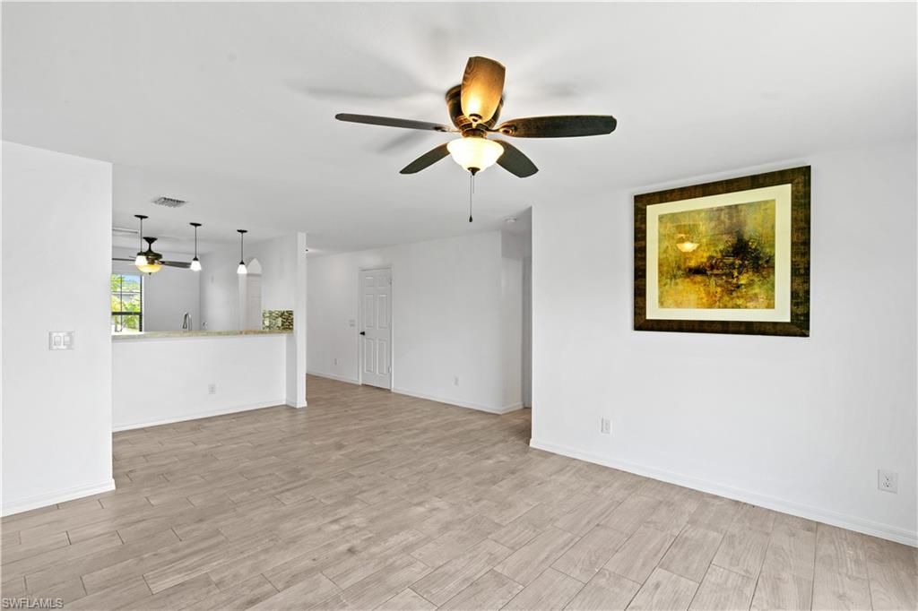 Image 9 of property listing at 336 NE 30th TER, Cape Coral, FL 33909