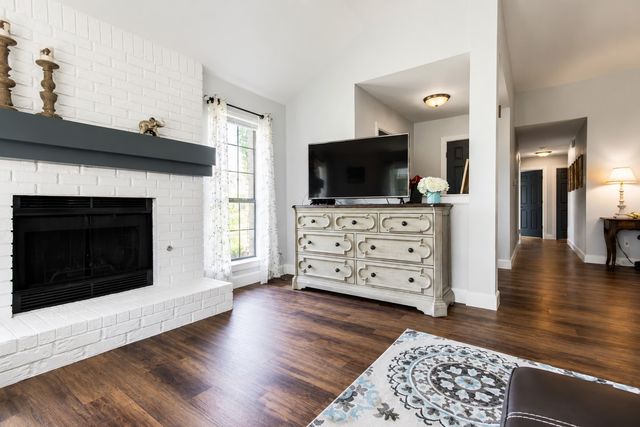 8517 Manchester Drive, Rowlett, TX 75089