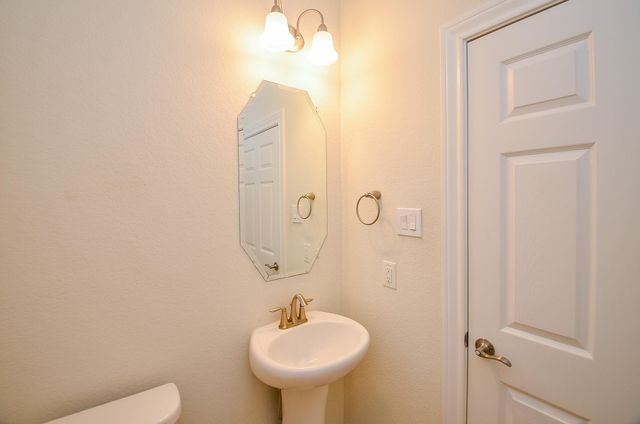 24915 Meadowthorn Crest Lane, Katy, TX 77494