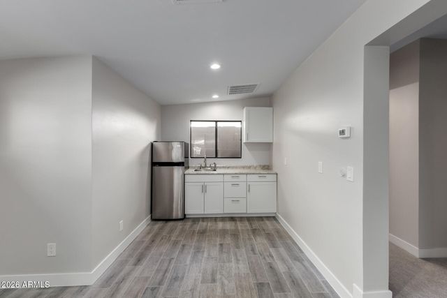 3318 E MONTECITO Avenue, Phoenix, AZ 85018