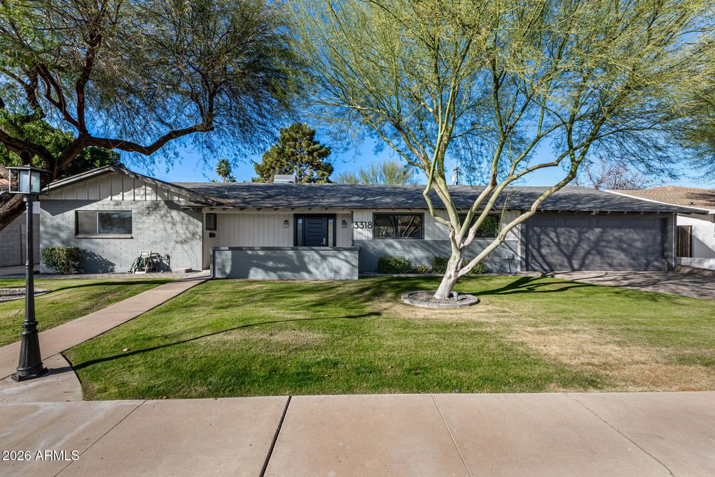 3318 E MONTECITO Avenue, Phoenix, AZ 85018