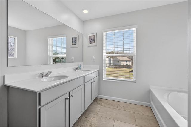 2726 Piper Drive, Atlanta, GA 30331