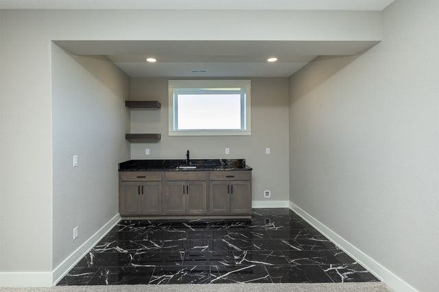 3610 NE 12th Street, Ankeny, IA 50021