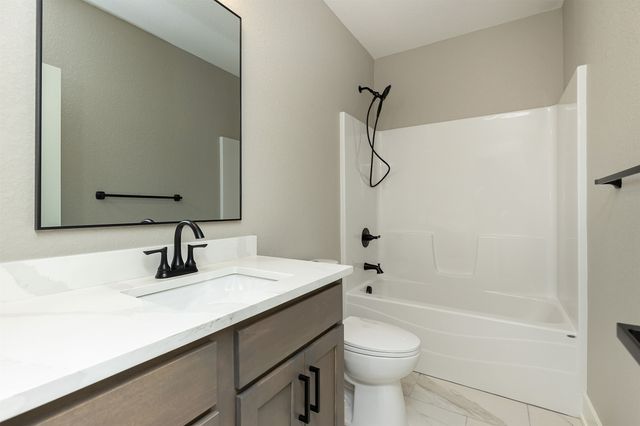 3610 NE 12th Street, Ankeny, IA 50021