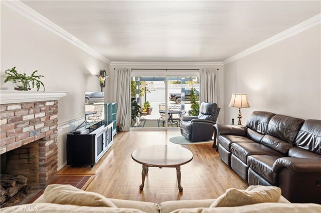 903 E Dalton, Glendora, CA 91741