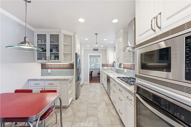 903 E Dalton, Glendora, CA 91741