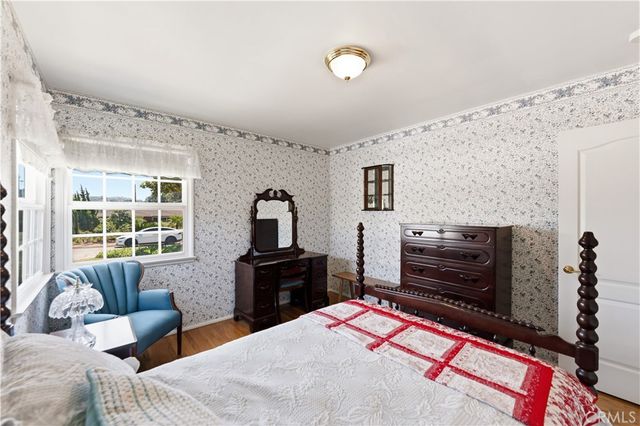 903 E Dalton, Glendora, CA 91741