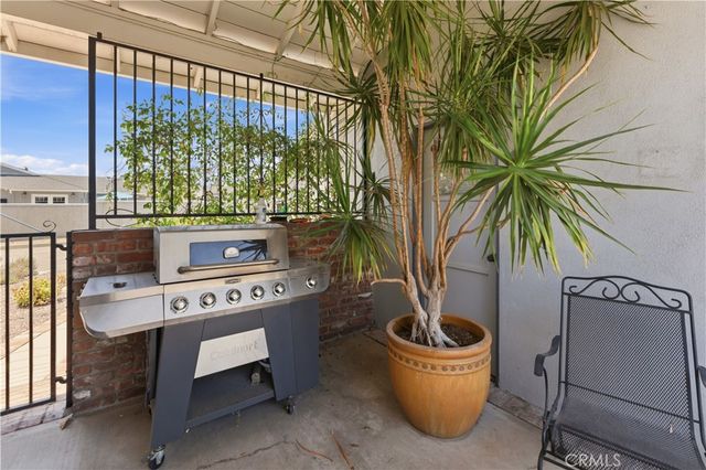 903 E Dalton, Glendora, CA 91741