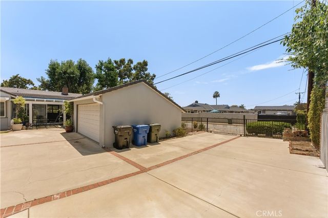 903 E Dalton, Glendora, CA 91741