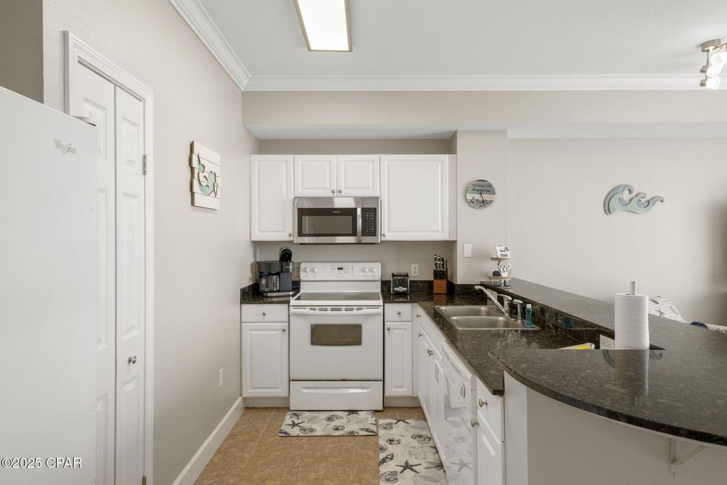 Image 7 of property listing at 16819 Front Beach Road 2116, Panama City Beach, FL 32413