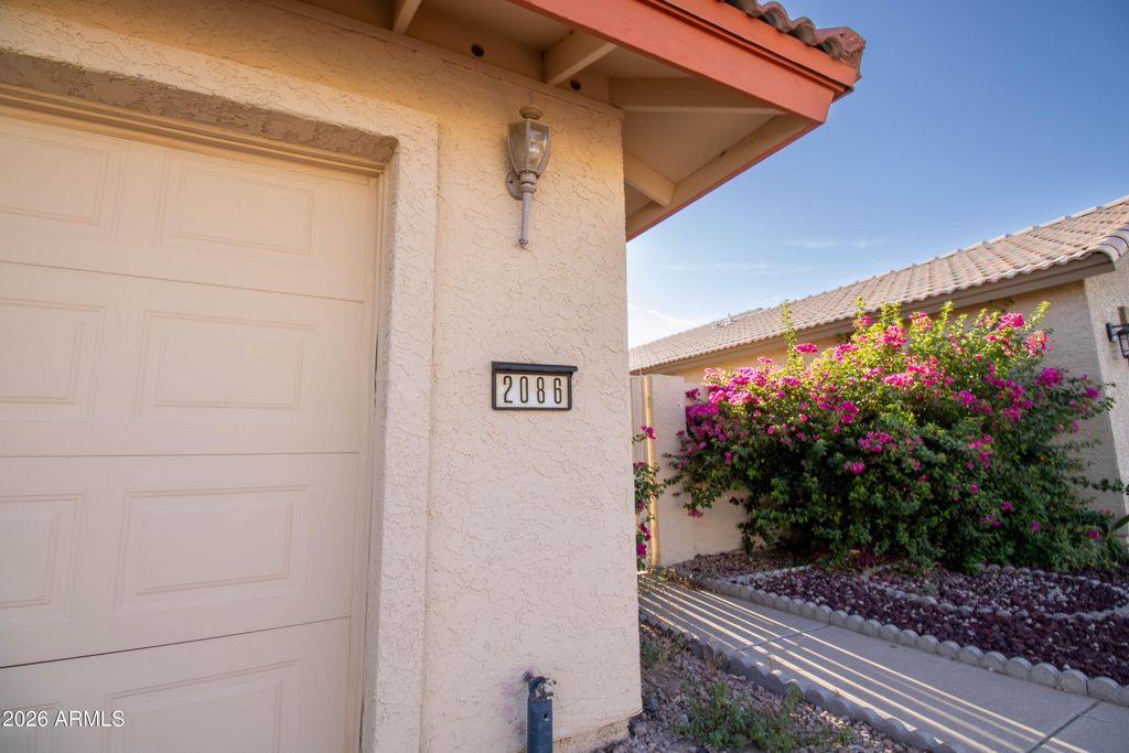 2086 N SWEETWATER Drive, Casa Grande, AZ 85122 — photo 2