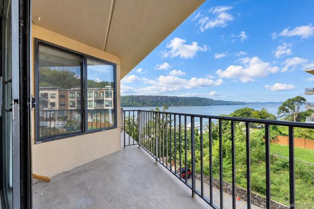 1155 Warburton Avenue 3Y, Yonkers, NY 10701
