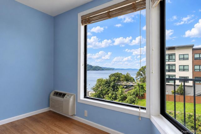 1155 Warburton Avenue 3Y, Yonkers, NY 10701
