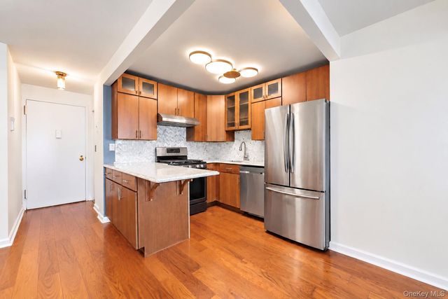 1155 Warburton Avenue 3Y, Yonkers, NY 10701